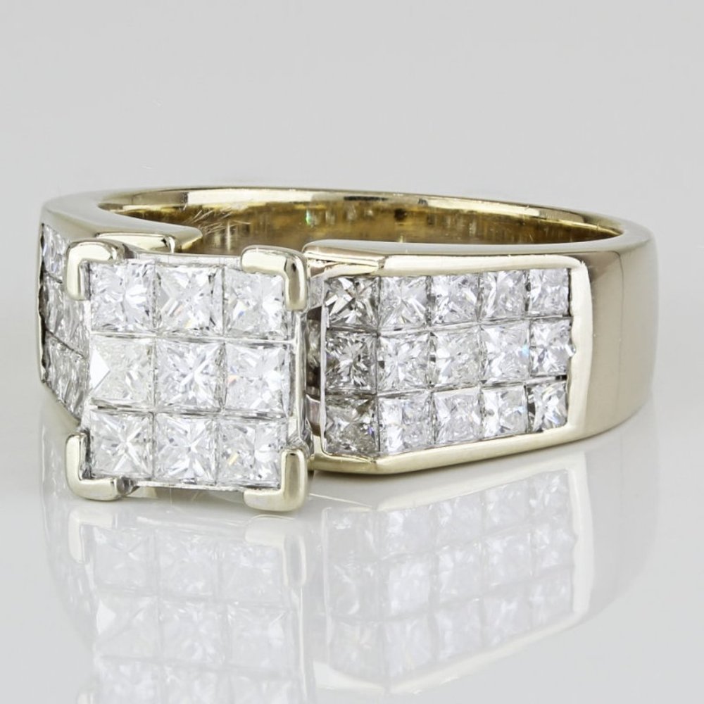 18k Yellow Gold Invisible-Set Princess-Cut Diamond Cocktail / Anniversary Ring - Picture 4 of 6